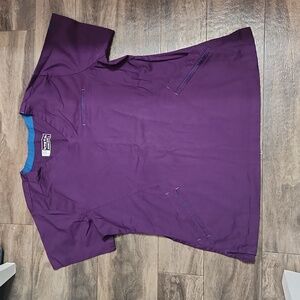 Bring it on scrub top sz lg